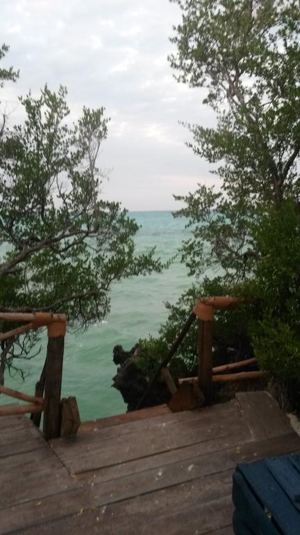 Zanzibar Rock Hotel Екстериор снимка